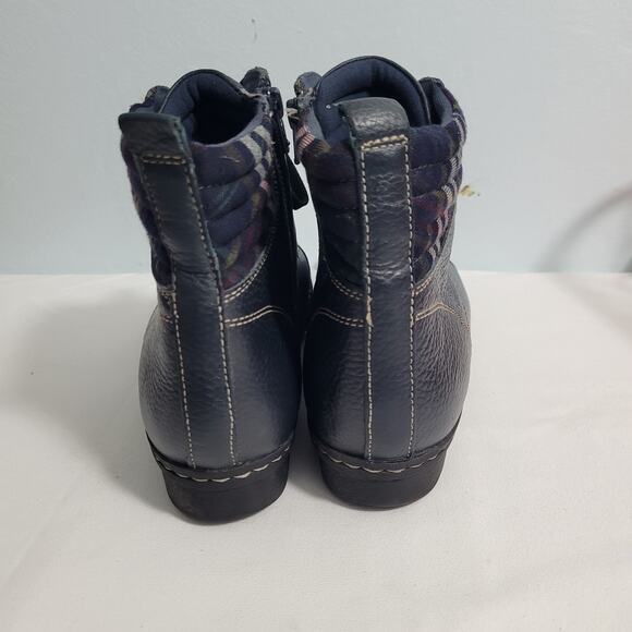 Clark Whistle Bea Women's Black Pebble Leather Ankle Booties Size 10M 112625-820 - Picture 3 of 7